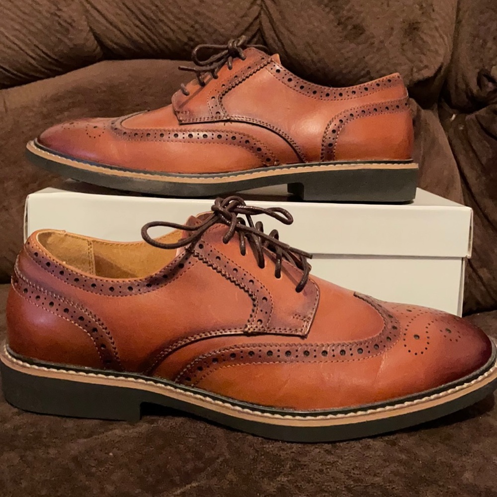Asher green genuine leather size 7